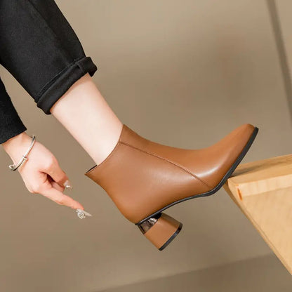 Women's tailored ankle boots - Brown